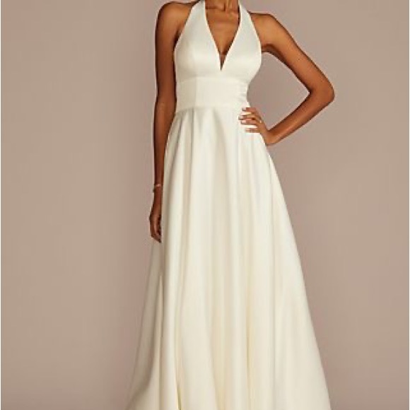 David's Bridal Dresses & Skirts - Davids Bridal silky Wedding Gown new